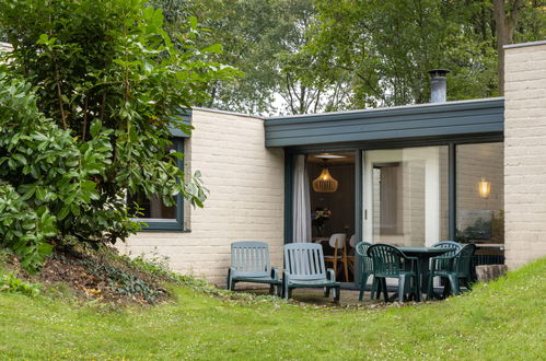 Foto 1 - Casa de 2 quartos em Stieltjeskanaal com piscina e terraço