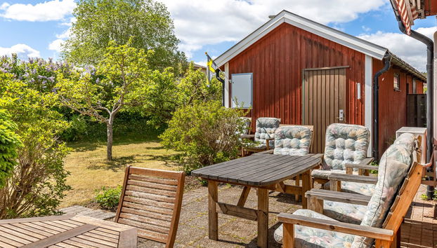 3 bedroom House in Mölltorp with garden and terrace - Photo 5