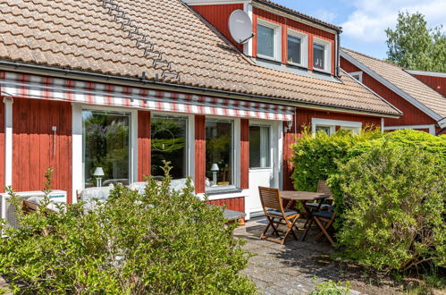 Photo 6 - Maison de 3 chambres à Mölltorp avec jardin et terrasse