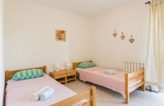 Foto 3 - Appartamento con 2 camere da letto a Tar-Vabriga con piscina e vista mare