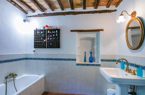 Foto 39 - Casa de 4 quartos em Siena com piscina privada e jardim