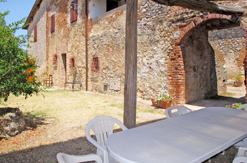 Foto 32 - Casa con 4 camere da letto a Siena con piscina privata e giardino