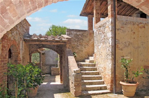 Foto 3 - Casa de 4 quartos em Siena com piscina privada e jardim