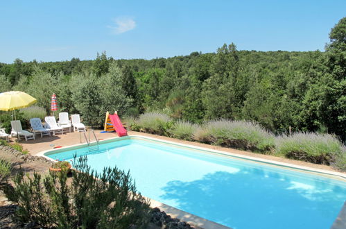 Foto 27 - Casa con 4 camere da letto a Siena con piscina privata e giardino