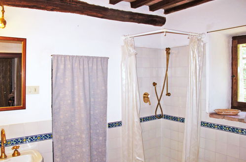 Foto 20 - Casa de 4 quartos em Siena com piscina privada e jardim