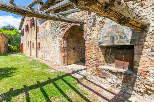 Foto 54 - Casa de 4 quartos em Siena com piscina privada e jardim