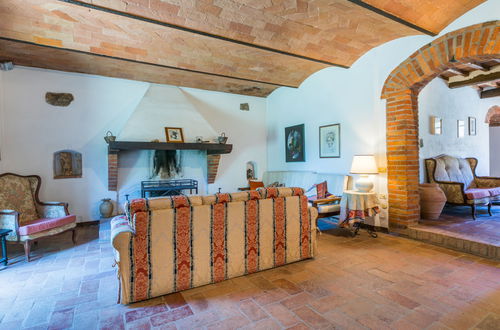 Foto 6 - Casa de 4 quartos em Siena com piscina privada e jardim