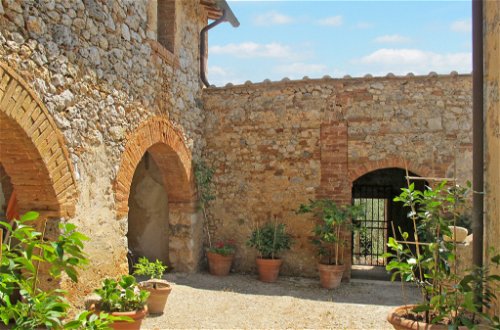 Foto 28 - Casa de 4 quartos em Siena com piscina privada e jardim