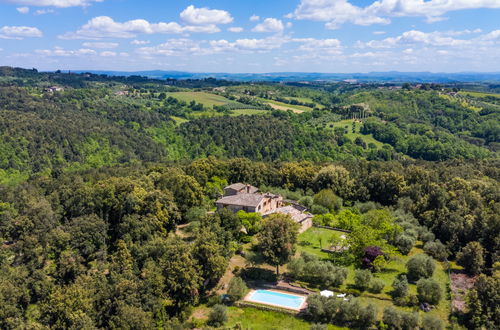 Foto 66 - Casa de 4 quartos em Siena com piscina privada e jardim