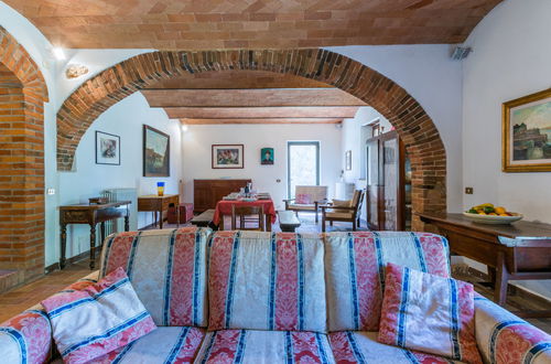 Foto 9 - Casa de 4 quartos em Siena com piscina privada e jardim