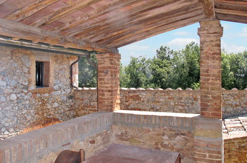 Foto 33 - Casa con 4 camere da letto a Siena con piscina privata e giardino