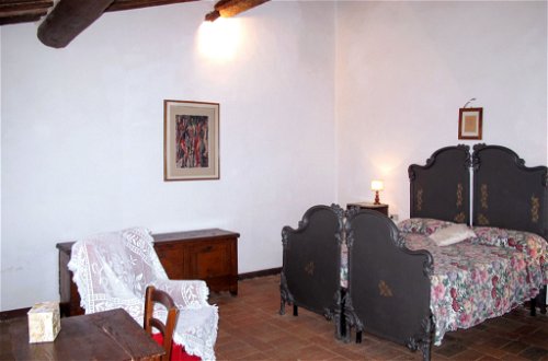 Foto 15 - Casa con 4 camere da letto a Siena con piscina privata e giardino