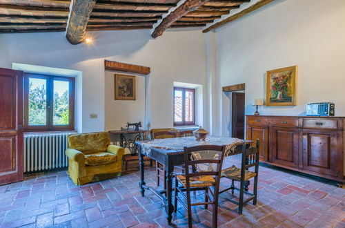 Foto 25 - Casa de 4 quartos em Siena com piscina privada e jardim