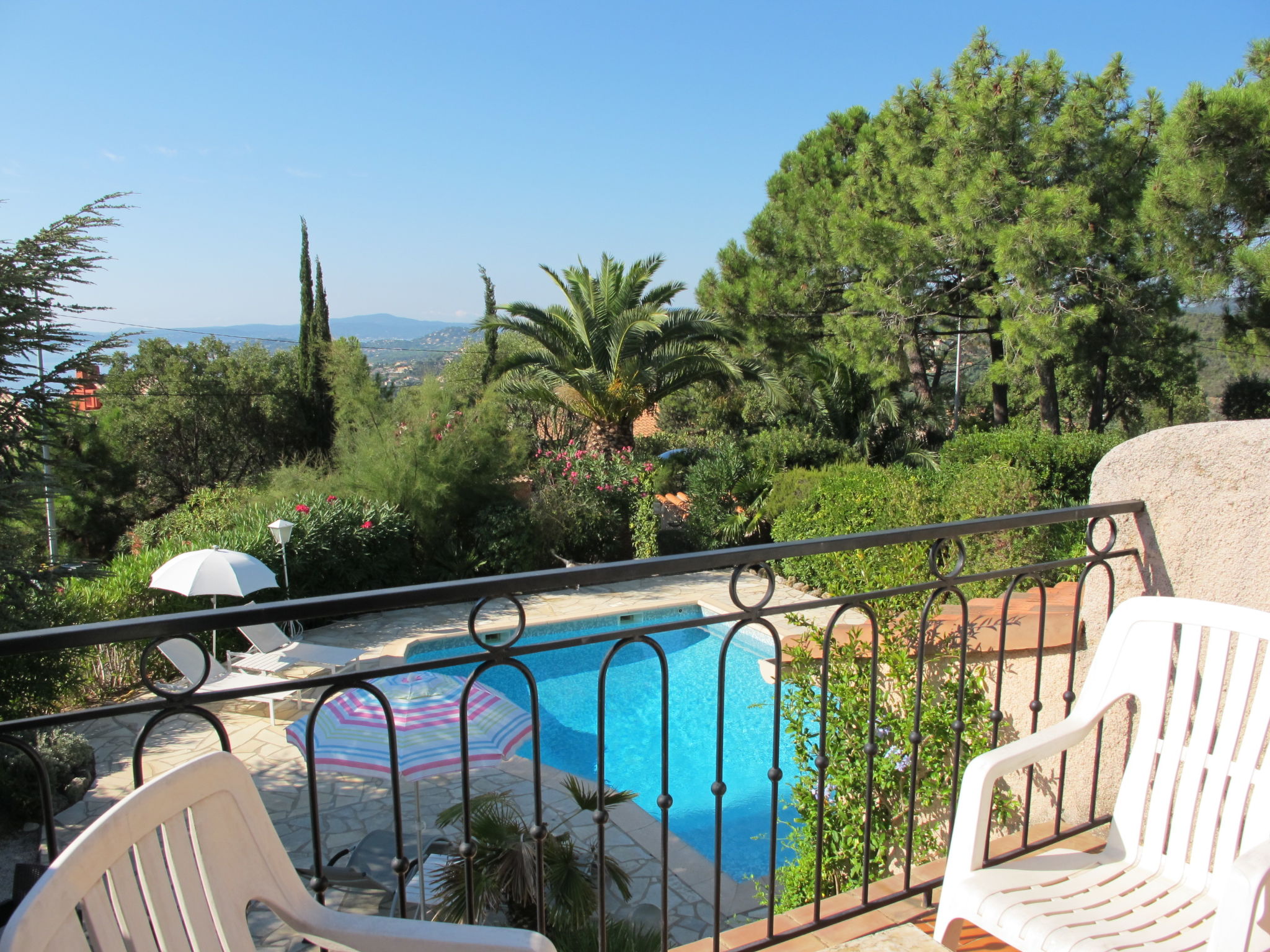 Photo 19 - 3 bedroom House in Roquebrune-sur-Argens with private pool and sea view