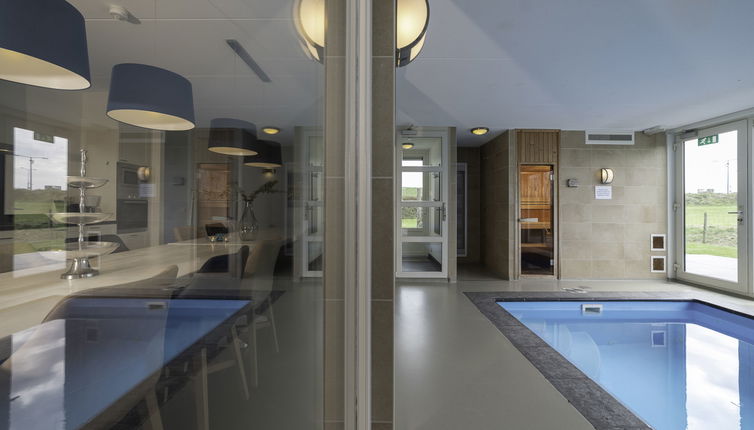 Photo 1 - Maison de 7 chambres à Colijnsplaat avec piscine privée et jardin