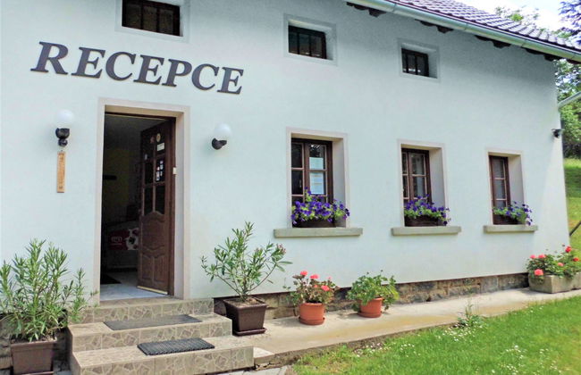 Casa de 3 quartos em Stárkov com piscina e jardim - Foto 61