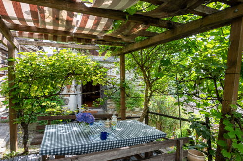 Photo 3 - Maison de 1 chambre à Bognanco avec jardin et vues sur la montagne