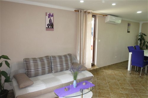 Photo 9 - 2 bedroom Apartment in Novigrad with terrace and sea view