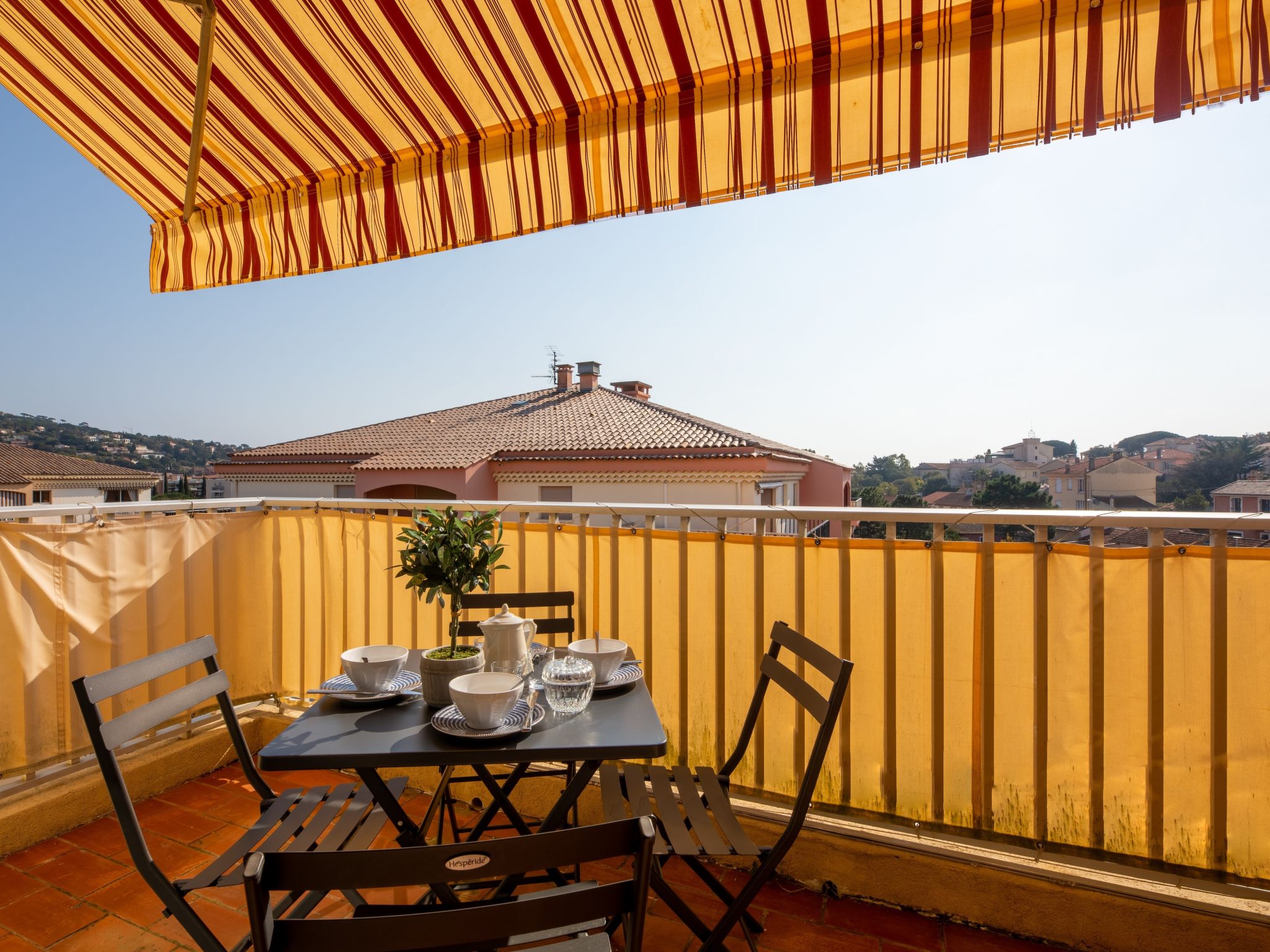 Photo 13 - Apartment in Sainte-Maxime with swimming pool and sea view