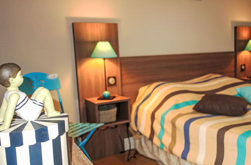 Foto 20 - Casa con 4 camere da letto a Saint-Génis-des-Fontaines con piscina privata e giardino