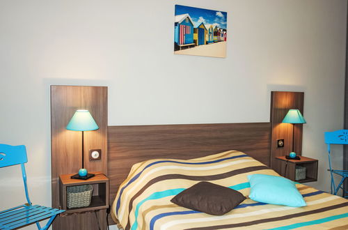 Foto 19 - Casa con 4 camere da letto a Saint-Génis-des-Fontaines con piscina privata e giardino