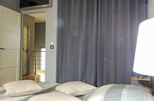 Foto 22 - Casa con 4 camere da letto a Saint-Génis-des-Fontaines con piscina privata e giardino