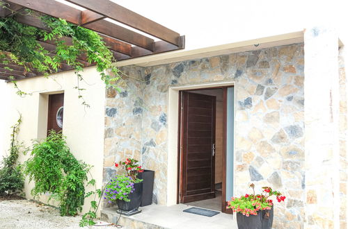 Foto 30 - Casa con 4 camere da letto a Saint-Génis-des-Fontaines con piscina privata e giardino