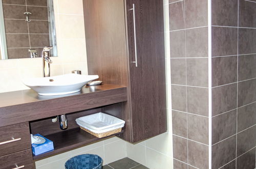Foto 51 - Casa con 4 camere da letto a Saint-Génis-des-Fontaines con piscina privata e giardino
