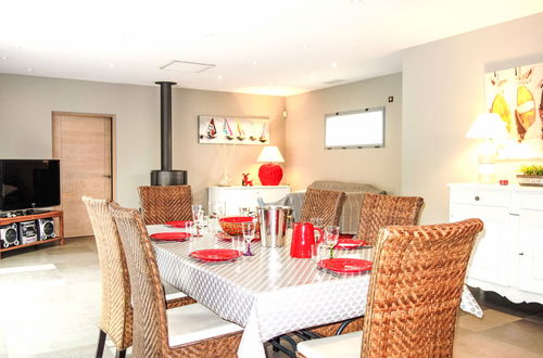 Foto 3 - Casa con 4 camere da letto a Saint-Génis-des-Fontaines con piscina privata e giardino