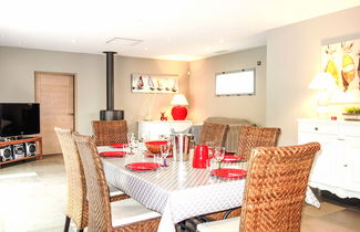 Foto 3 - Casa con 4 camere da letto a Saint-Génis-des-Fontaines con piscina privata e giardino