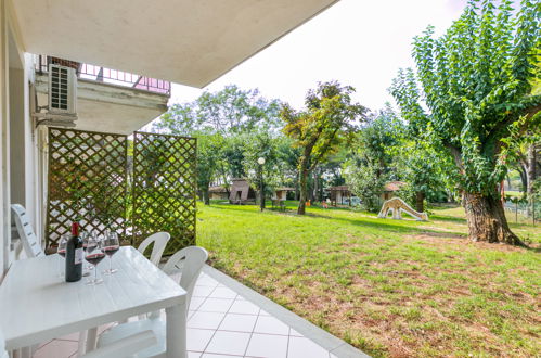 Photo 22 - 2 bedroom Apartment in Aquileia with swimming pool and garden