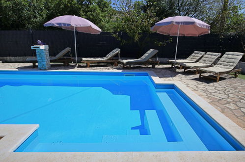 Foto 4 - Casa con 3 camere da letto a Prgomet con piscina privata e vista mare