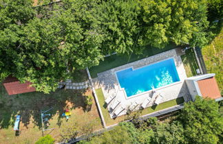 Photo 3 - Maison de 3 chambres à Prgomet avec piscine privée et vues à la mer