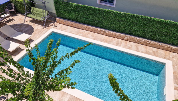 Apartamento de 3 quartos em Rab com piscina e terraço - Foto 3