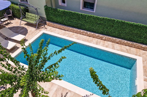 Foto 3 - Apartment mit 2 Schlafzimmern in Rab mit schwimmbad und terrasse