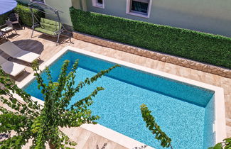 Foto 3 - Apartment mit 2 Schlafzimmern in Rab mit schwimmbad und terrasse