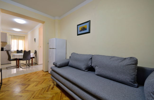 Apartamento de 3 quartos em Rab com piscina e terraço - Foto 8