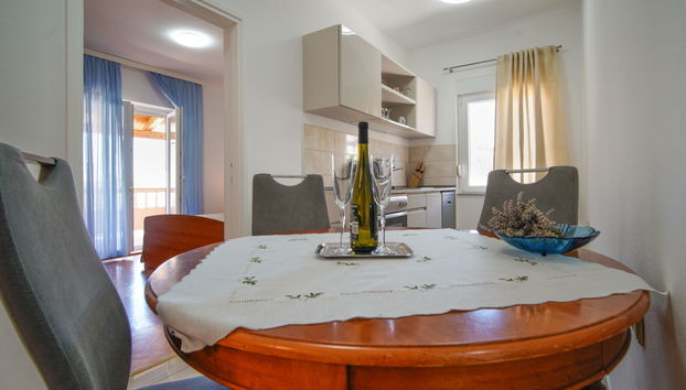 Apartamento de 3 quartos em Rab com piscina e terraço - Foto 5