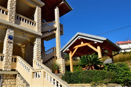 Photo 25 - 2 bedroom Apartment in Rab with swimming pool and sea view