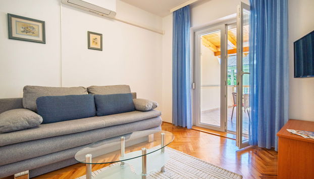 Apartamento de 3 quartos em Rab com piscina e terraço - Foto 4