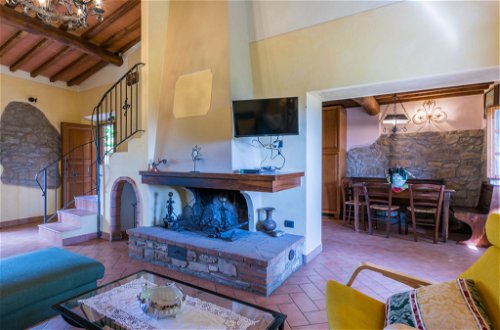 Foto 15 - Casa con 3 camere da letto a Montevarchi con piscina privata e giardino