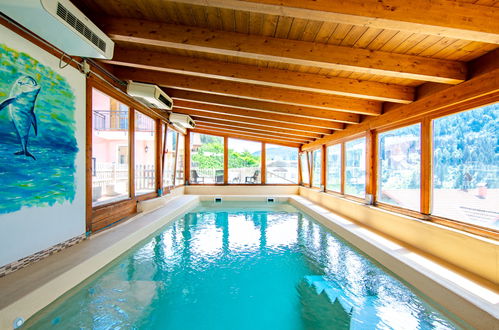 Foto 6 - Apartamento en Caldes con piscina y vistas a la montaña