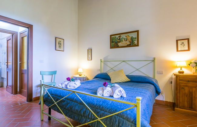 Casa de 2 quartos em Poggibonsi com piscina e jardim - Foto 14