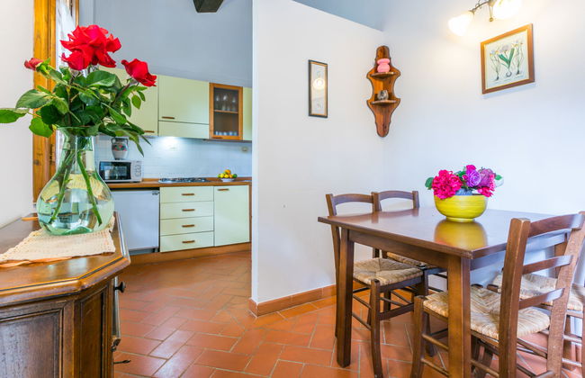 Casa de 2 quartos em Poggibonsi com piscina e jardim - Foto 6