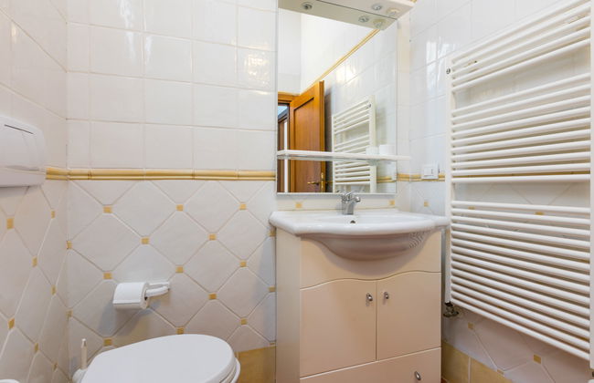 Casa de 2 quartos em Poggibonsi com piscina e jardim - Foto 25