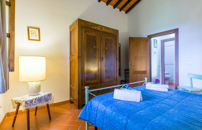 Casa de 2 quartos em Poggibonsi com piscina e jardim - Foto 22