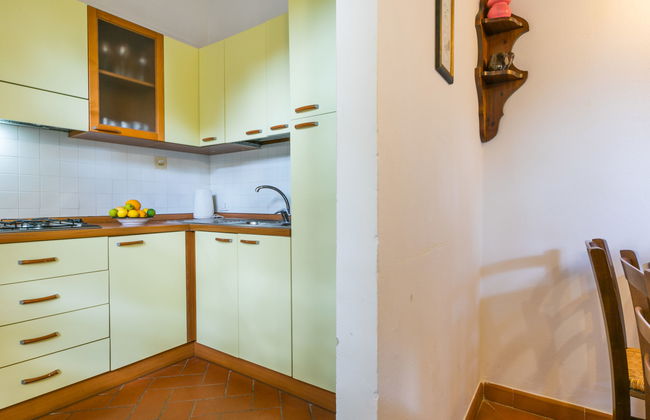 Casa de 2 quartos em Poggibonsi com piscina e jardim - Foto 9
