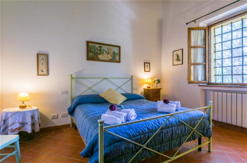 Photo 16 - 1 bedroom House in Poggibonsi with swimming pool and garden