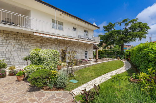Foto 31 - Apartamento de 2 quartos em Umag com piscina e jardim