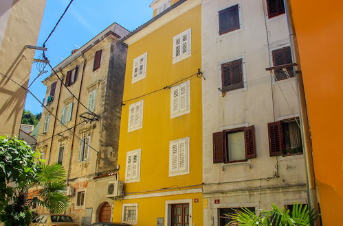 Foto 1 - Apartamento en Piran con terraza y vistas al mar